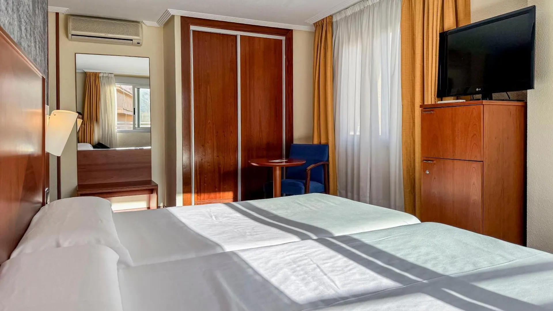 Hotel Torreluz Centro