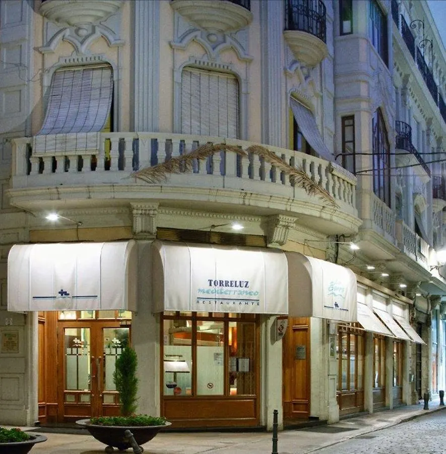 Torreluz Centro Hotel