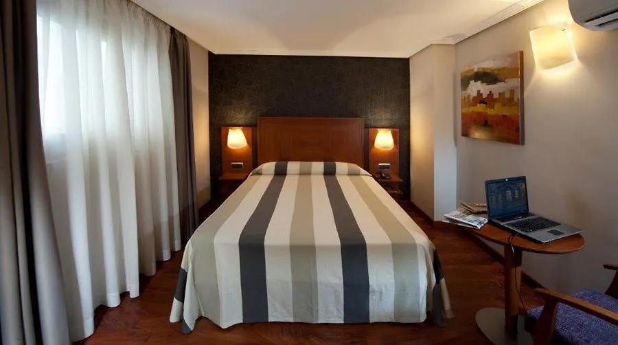 Torreluz Centro 3*, Almeria Spain