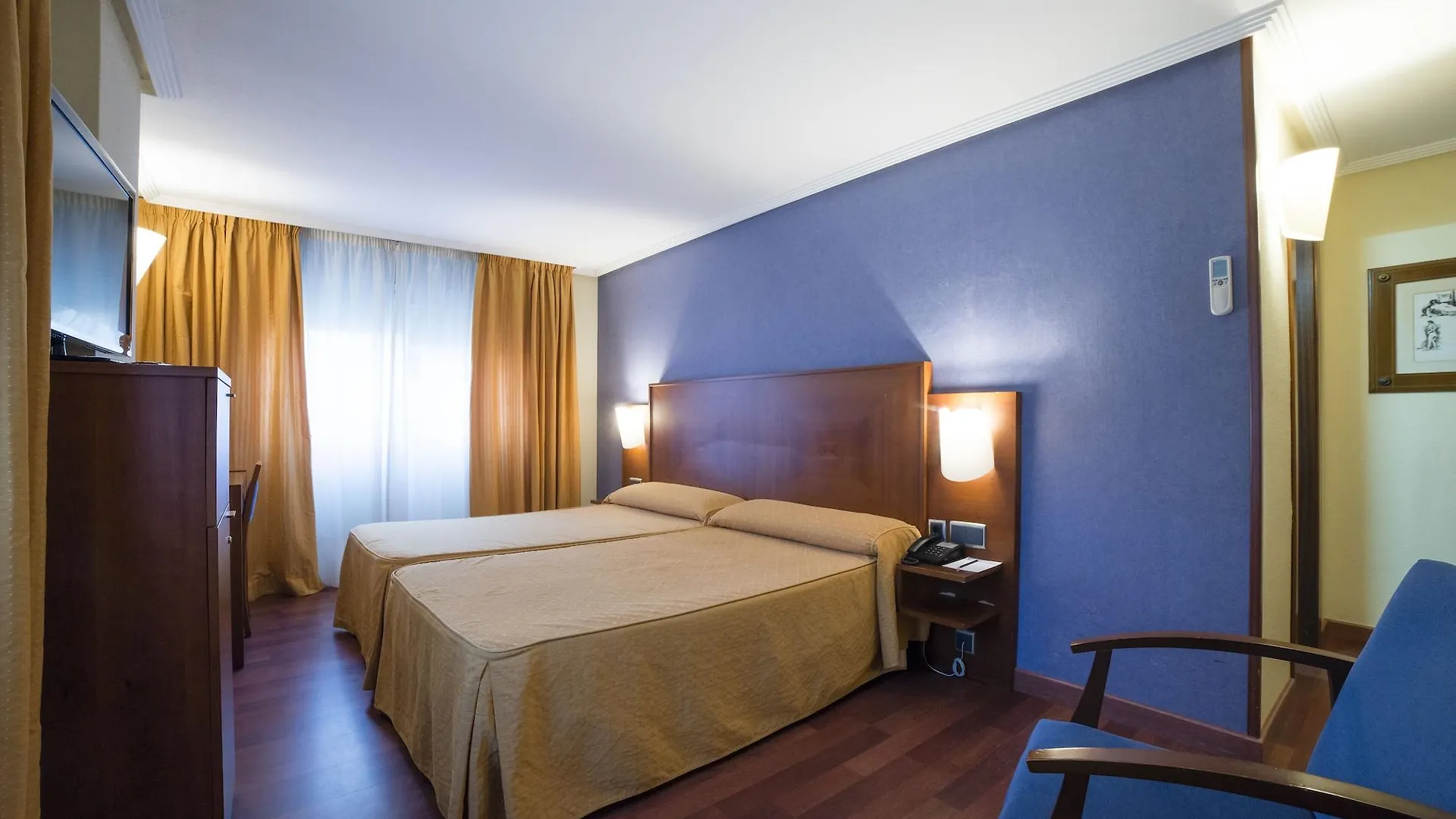 Hotel Torreluz Centro