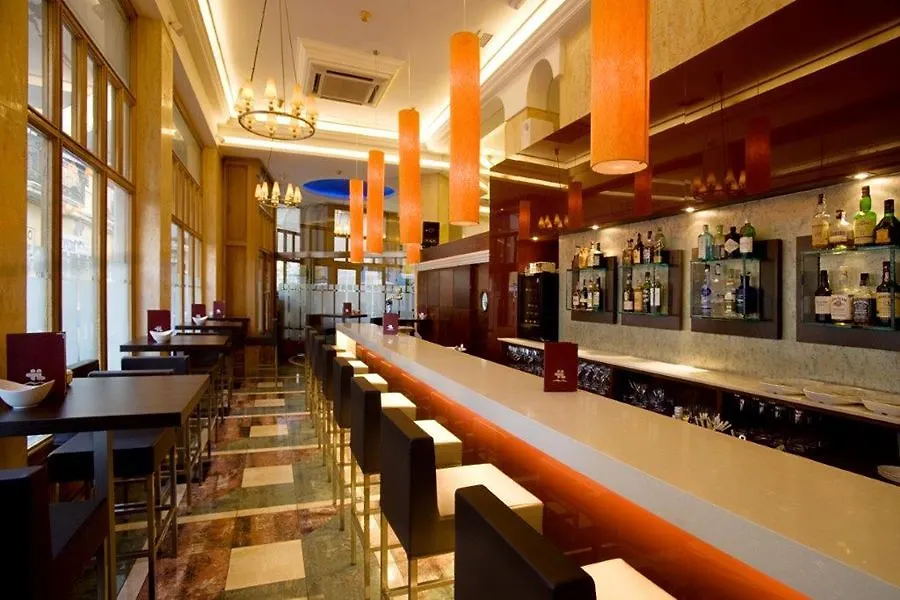 Hotel Torreluz Centro